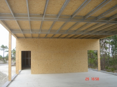 Estrutura metálica interior